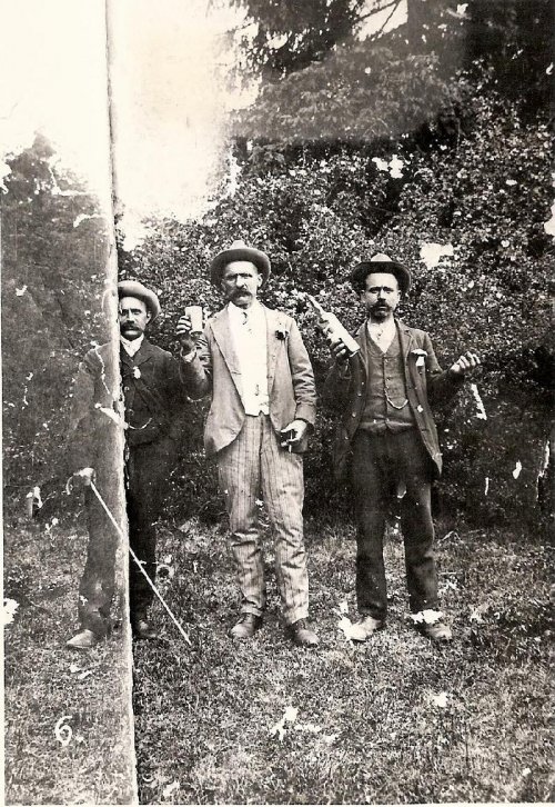 ARC 148 | Tre amici in Austria | Posizione Non Presente | 1903