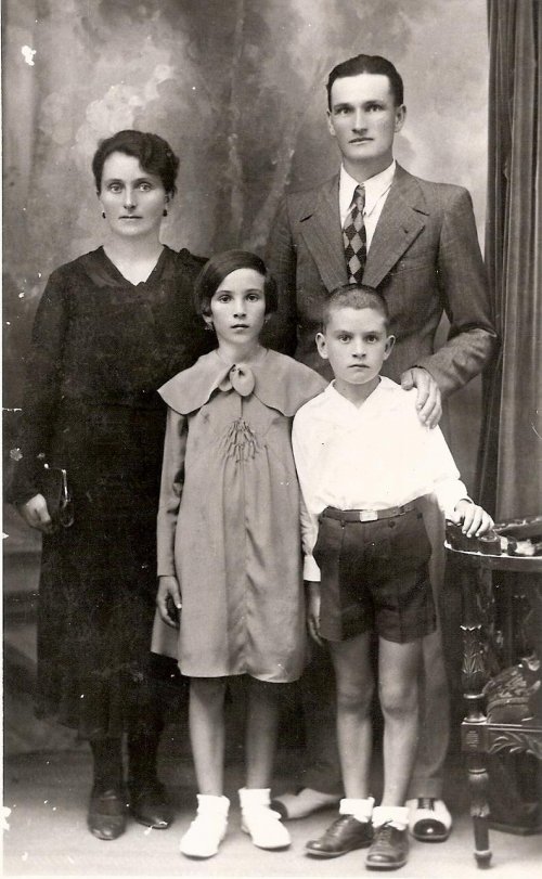ARC 381 | Famiglia Giuseppe Del Tedesco | Friuli Venezia Giulia | 1932