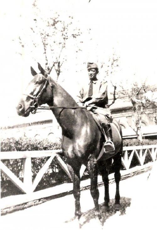 ARC 412 | Pietro Cimolai a cavallo | Posizione Non Presente | 1938