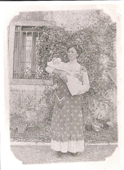 ARC 258 | Maria Cesca infante | Friuli Venezia Giulia | 1912